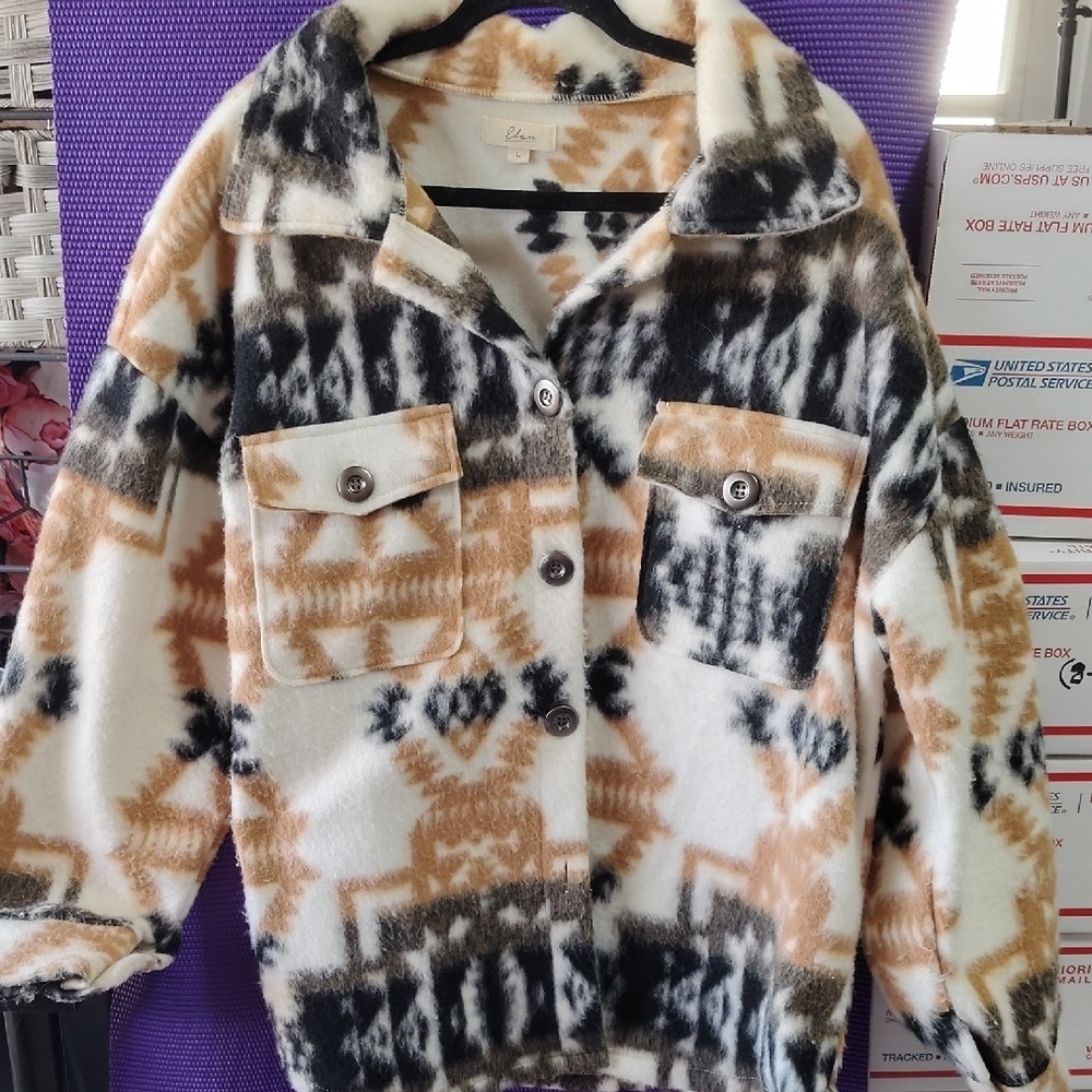 Elan Aztec Fleece Shacket Womens Large Tan Black Geometric Button Front Jacket